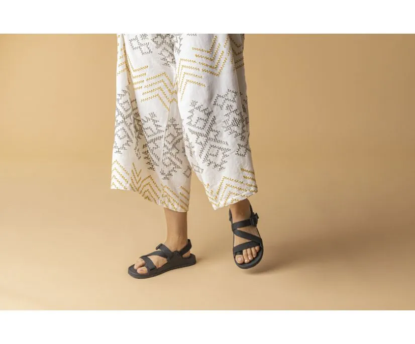 Chaco Lowdown 2 Sandal / Women / Black