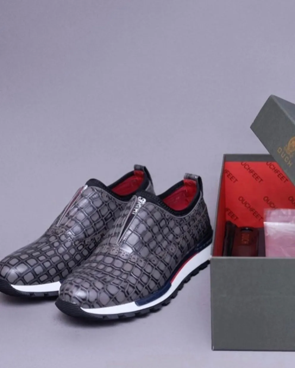 CROC PRINT SPORTS SHOE