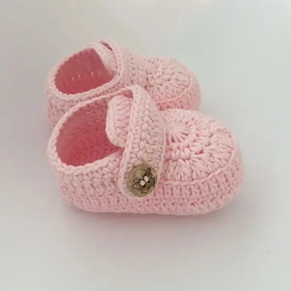 Crochet Baby Booties Pink