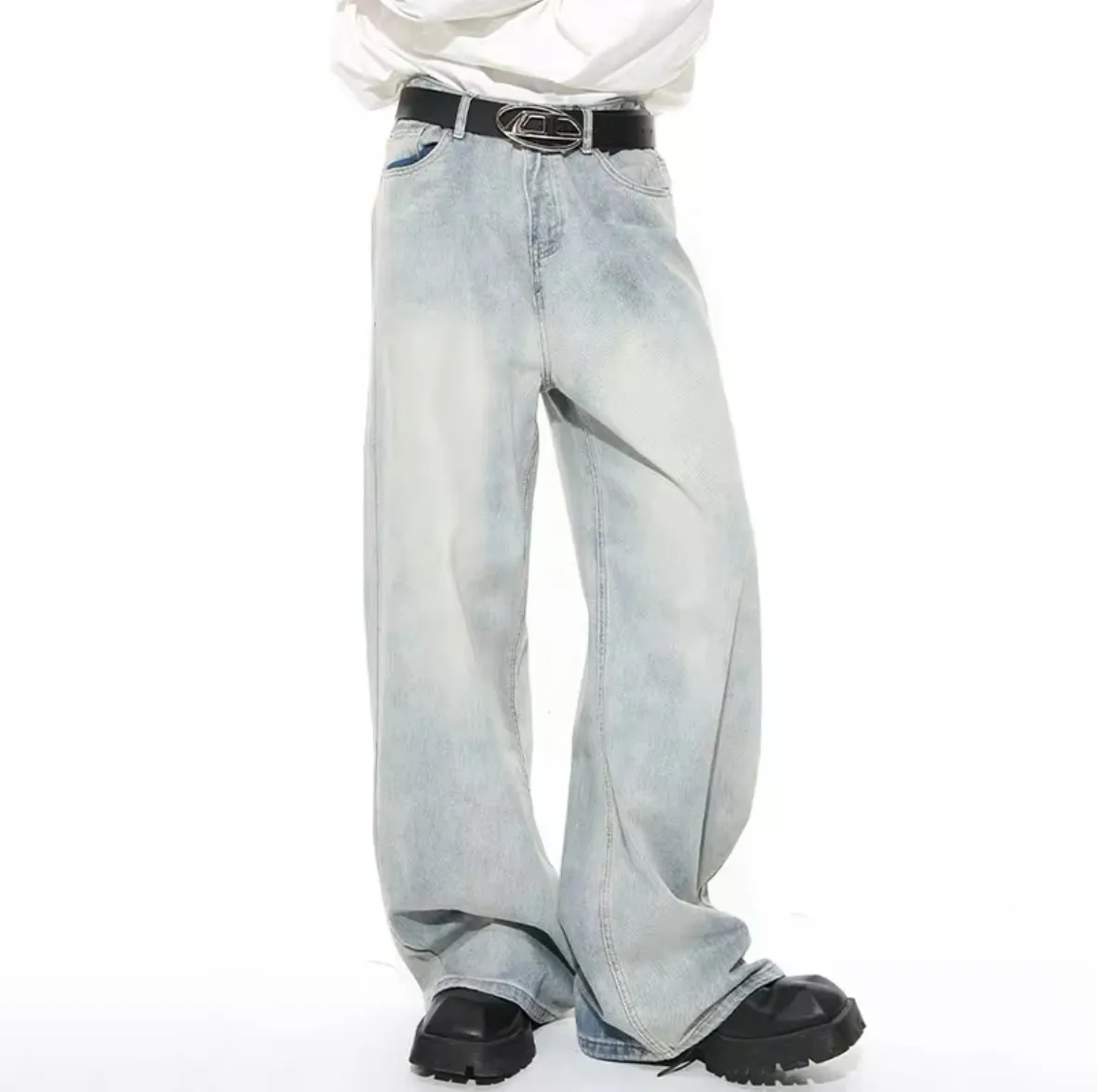 Light Blue Wash Baggy Jeans