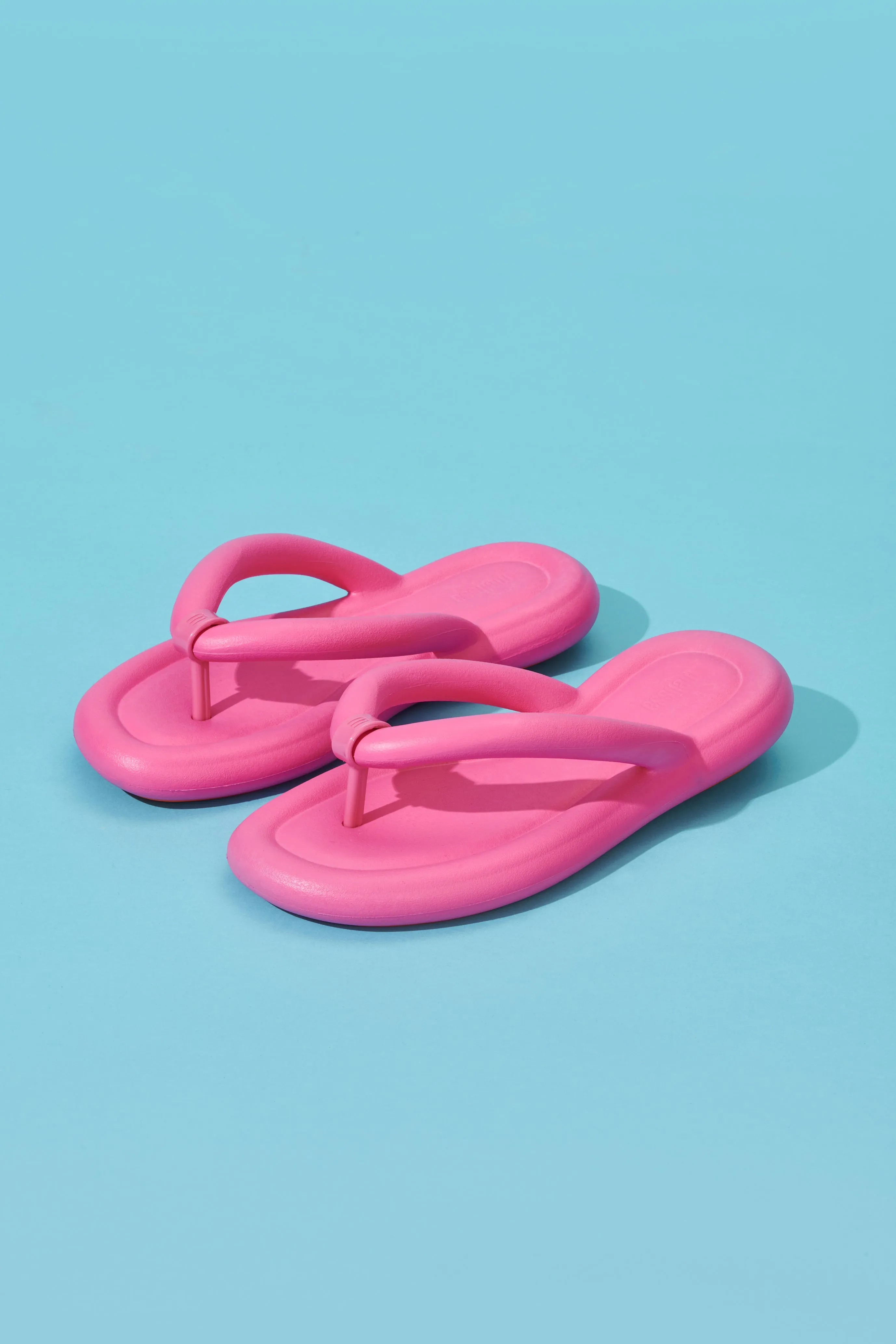 MELISSA FLIP FLOP FREE AD