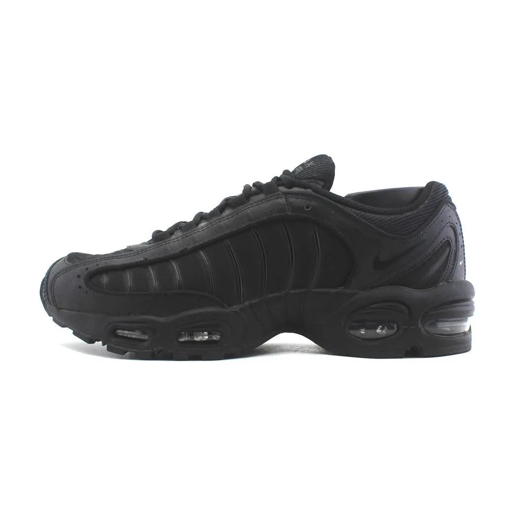 NIKE AIR MAX TAILWIND 4