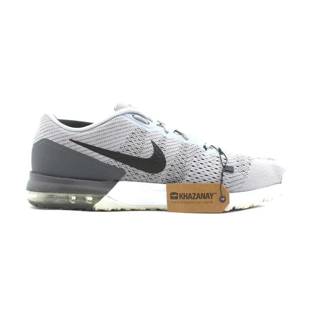NIKE AIR MAX TYPHA