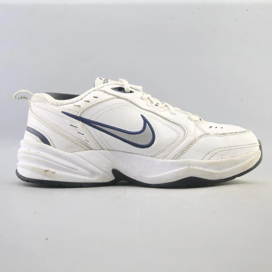 NIKE  AIR MONARCH 4