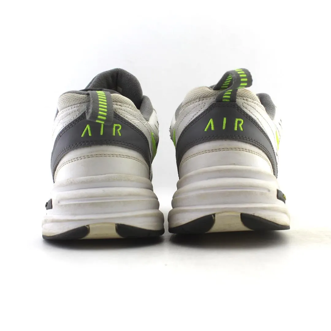 NIKE AIR MUNARCH