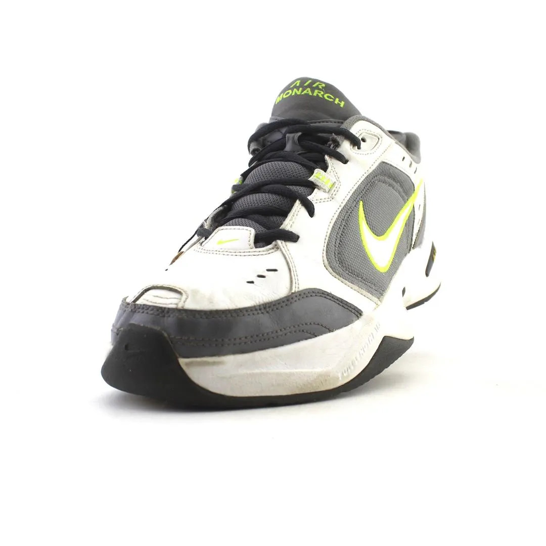NIKE AIR MUNARCH