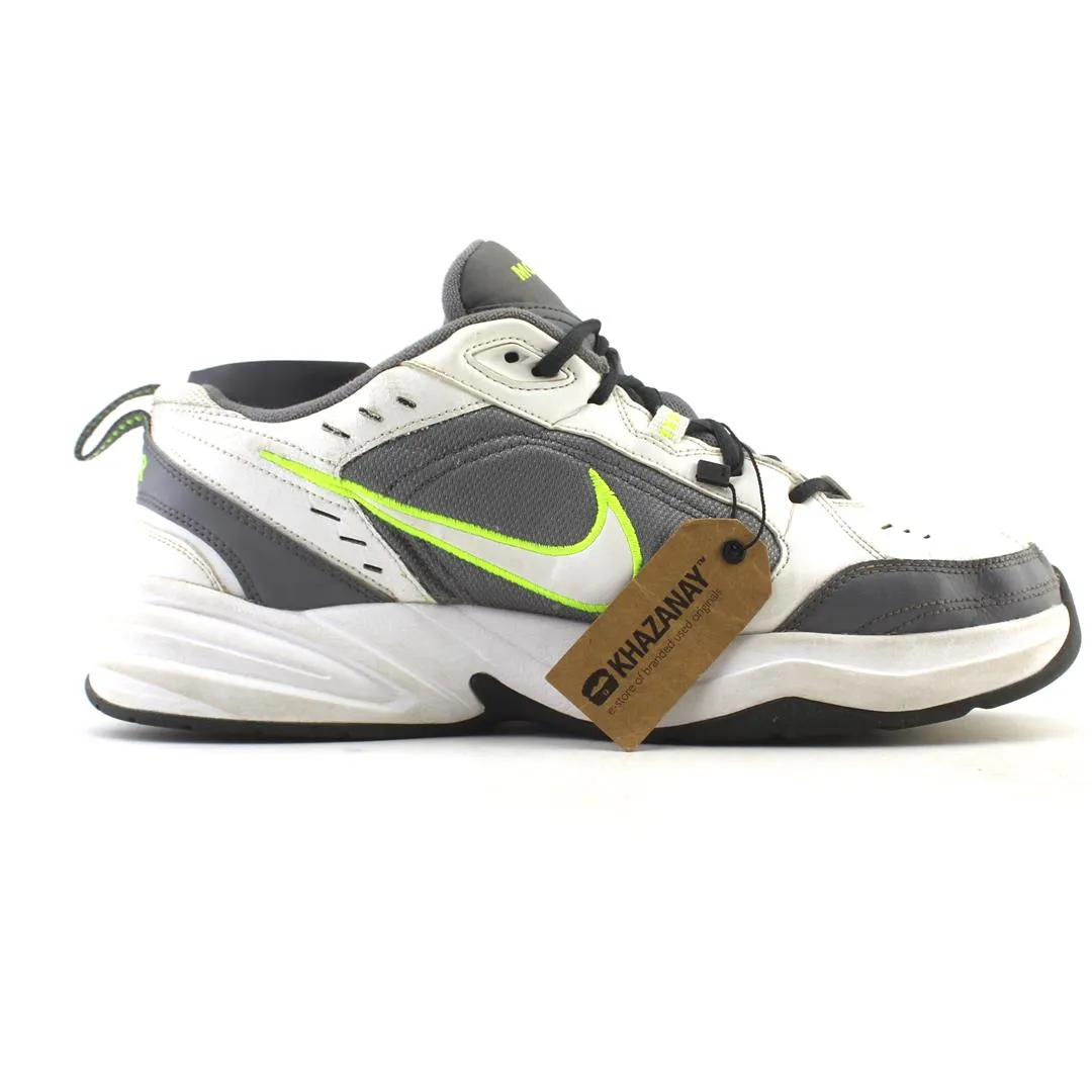 NIKE AIR MUNARCH