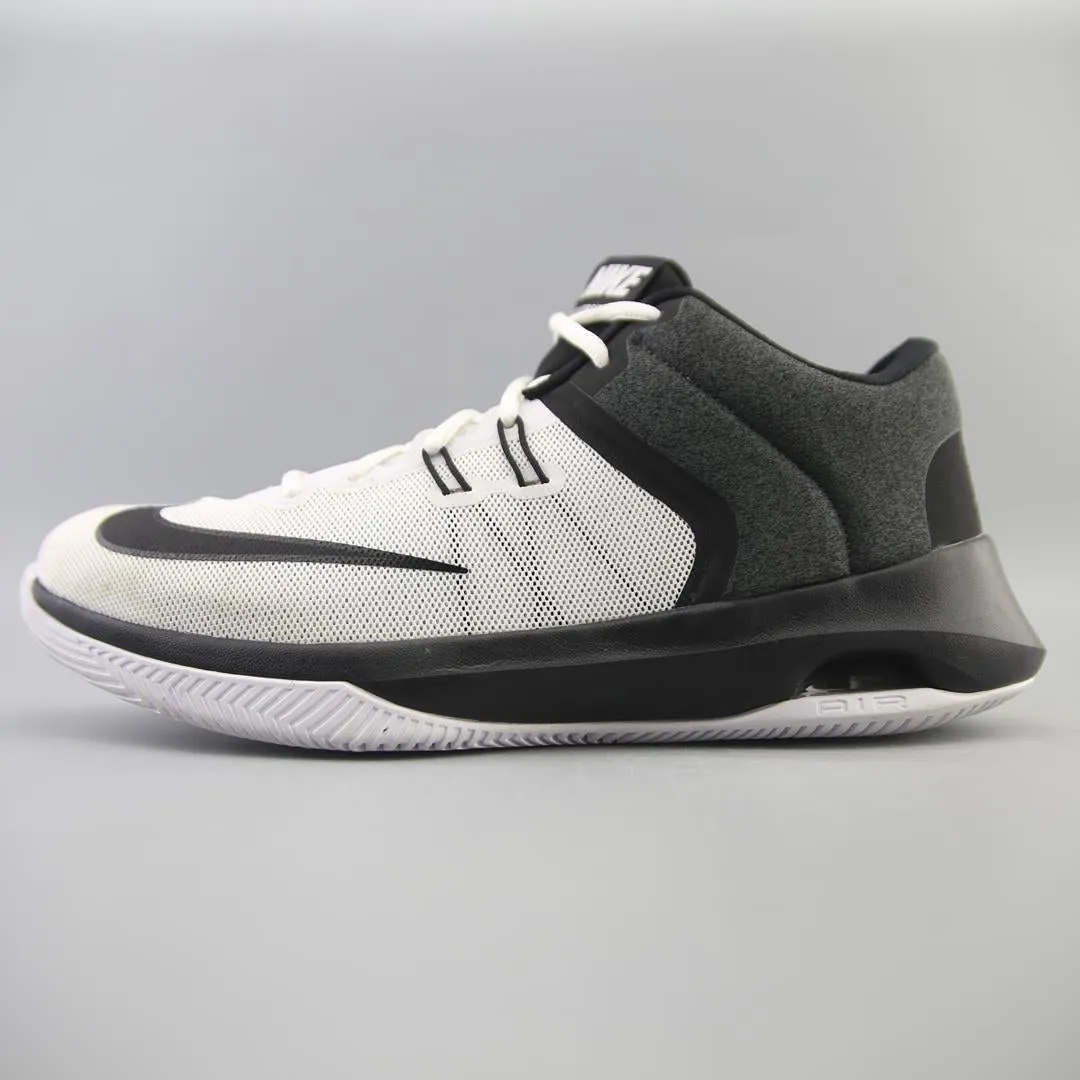 NIKE AIR VERSITILE II