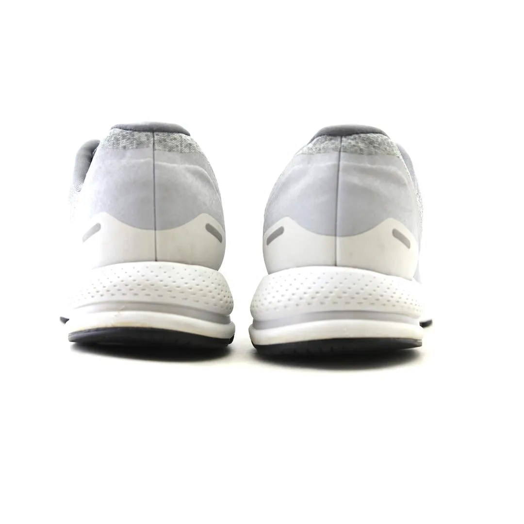 NIKE AIR ZOOM VOMERO 13
