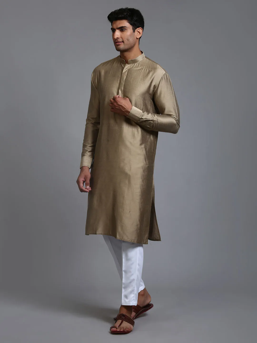 VASTRAMAY Green Cotton Kurta and White Pant